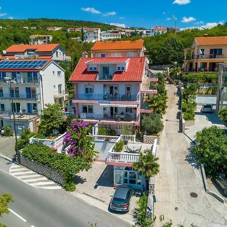 Apartmani Visnja Crikvenica Exteriör bild